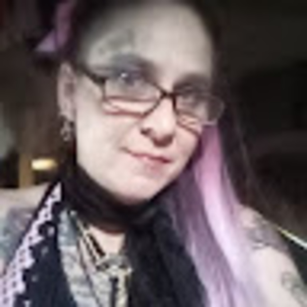 Meet your Posher, Melissa diana